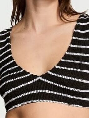 Victoria's Secret Swim Crinkle Short-Sleeve Bikini Top Small